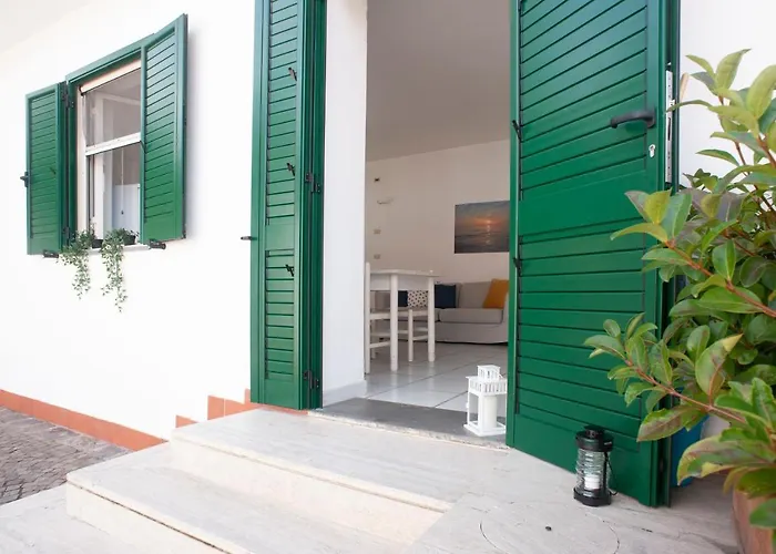 Hotel vicino al College: Casa Palinuro Vacanze fronte spiaggia